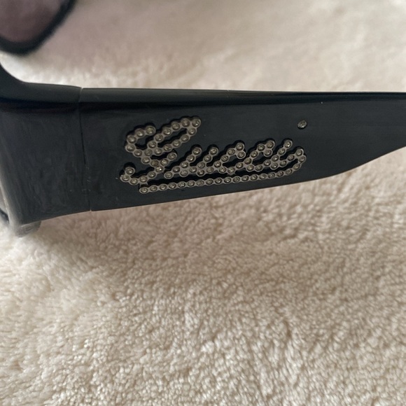Gucci sunglasses 🕶️ - Picture 6 of 10